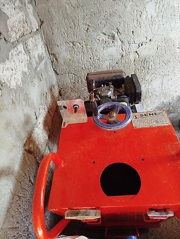 su kranı: Beton/asfalt kəsici – dizel mühərrikli KIRAYESI Məhsul təsviri: - — 3