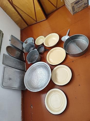 bogema qab: Rəng - Bej, Alüminium, SSRİ — 1