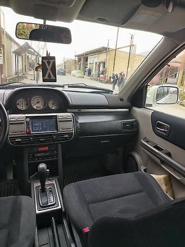 mersedes rul: Nissan X-Trail: 2 l | Krossover — 3