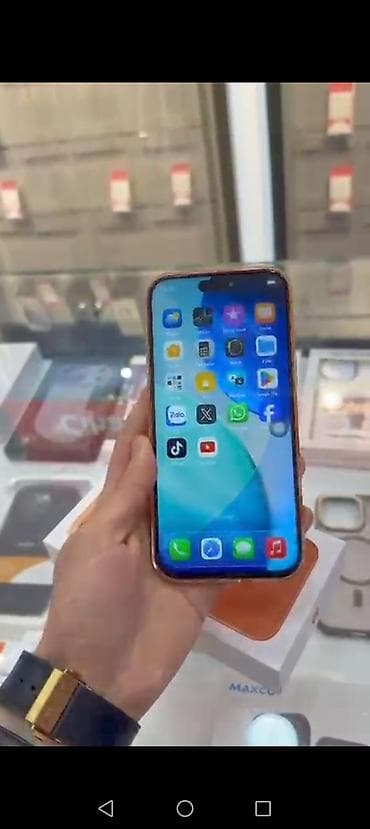 düz tv: IPhone 15, Narıncı — 3