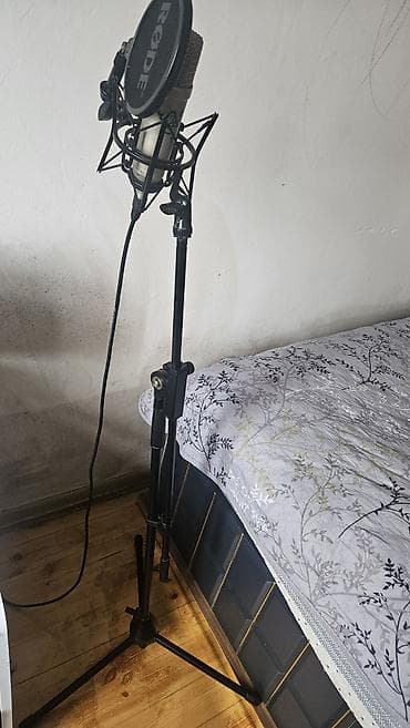 playstation 2 sony: Rode NT1-A mikrafon və Roland Duo-Capture Ex. Stendi və səs kartı ilə — 1