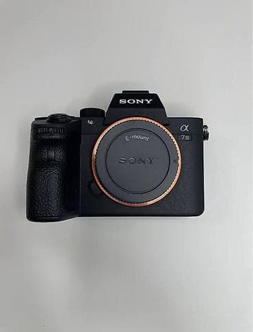 lphone x: Sony Alpha a7 III (ILCE-7M3) gövdə - Tam kadr (35mm) Exmor R CMOS — 1