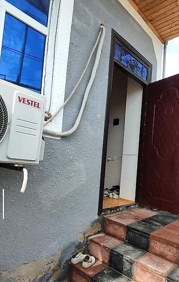 yevlax ev: 2otaq studio həyət evi. yola 30 metr məsafədə. qaz yoxdu. işıq su — 3