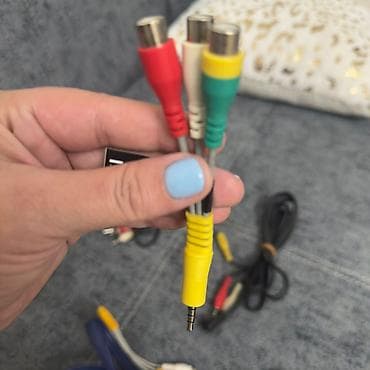Кабели для аудио и видео: RCA və 3.5 mm AUX kabel dəsti Məhsul təsviri: - Müxtəlif uzunluqlarda — 7