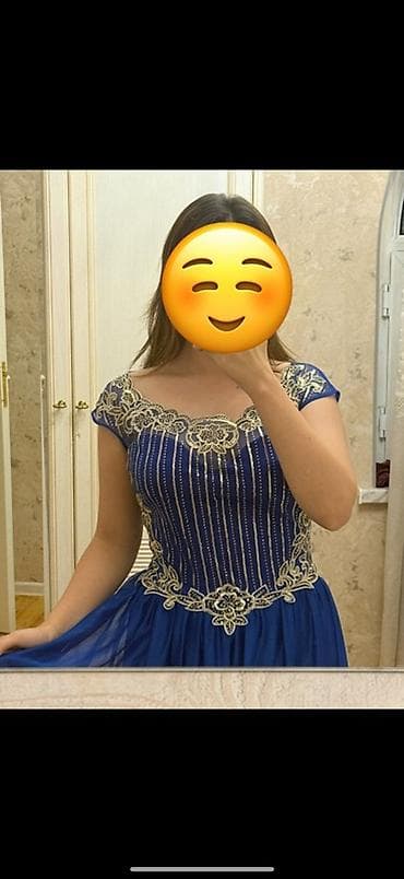 flora by flora parfum: Mavi rəngdə zərif gecə donu - Model: A-kesim, uzun ətəkli, yüngül — 2