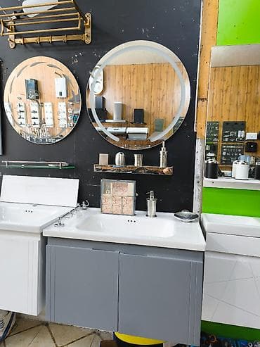 Hamam üçün lavabo dolabı dəsti - Müasir dizayn: boz rəngli asma dolab