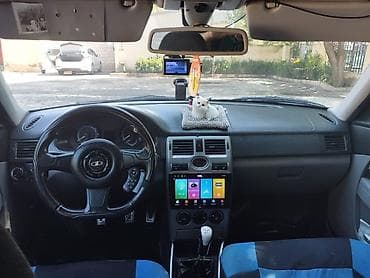aksesuar avto: Lada Priora hatchback – ağ rəng, kondisionerli. Xüsusiyyətlər və — 1