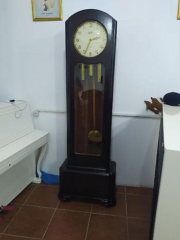 satt: Qədim saat satılır.Yantar (Ocz)1954 ilin — 7