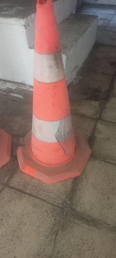 Aksesuarlar və tüninq: Trafik təhlükəsizlik konusları (narıncı-ağ zolaqlı) - Material: sıx — 7