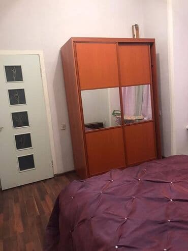 аренда дома на длительный срок: Nəsimi rayonu,28 may metrosu,28 Mollun yanında yerləşən3 mərtəbəli — 3