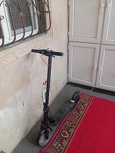 скутер электрический: Elektrik skuter - Qatlanan şəhər skuteridir, yığcam dizaynı sayəsində — 3