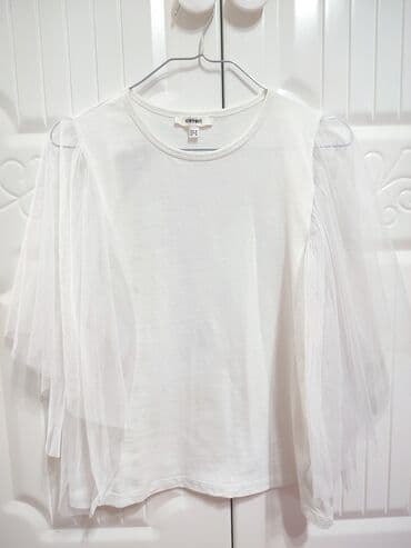 klassik koynekler: Teze Koton T shirt. Dolabda qalib baha alinib 13 azn satilir. eyinde — 1