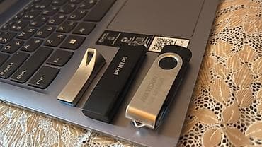 iphone 14 pro kreditle: Flash kart 32 GB, USB 3.0 — 1