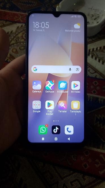 Məhsul: Xiaomi Redmi smartfon Xüsusiyyətlər: - Ekran: damcı formalı