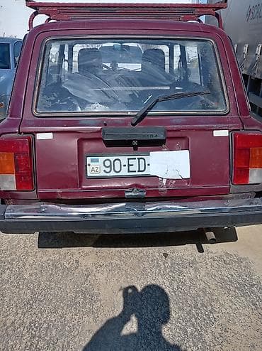 radiator vaz: Lada 2104 universal, tünd-bordo rəng. - Kuzov: 5 qapılı universal — 2