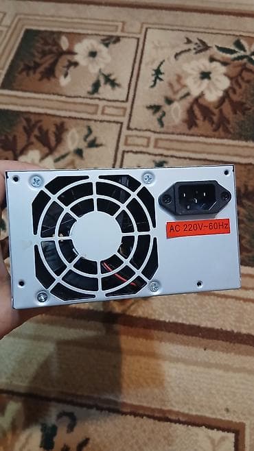 ventilyator mini: Titan 400W Green Power PC Power təchizatı - Giriş: AC 180–240V, 3A — 2