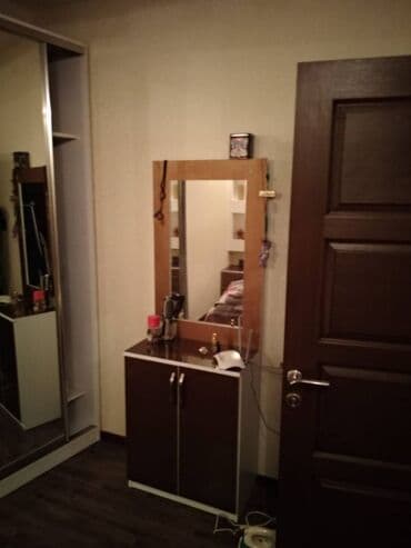 bakı gunluk evler: Sabunçu rayonu,Razin Akkordda,3 otaqlıdan 4 otaqlıya düzəldilmiş,tam — 11