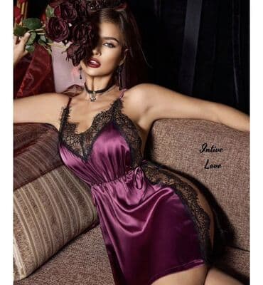 İp askılı, atlas parıltılı gecə paltarı (neqliçe). - Rəng