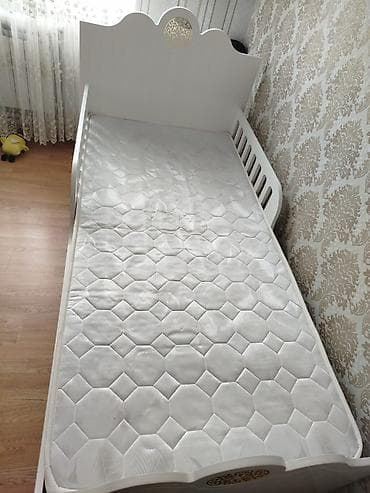 Ev və bağ: Oğlan və qız üçün, İşlənmiş, Çarpayı, Bazasız, Matras ilə, Siyirməsiz — 2