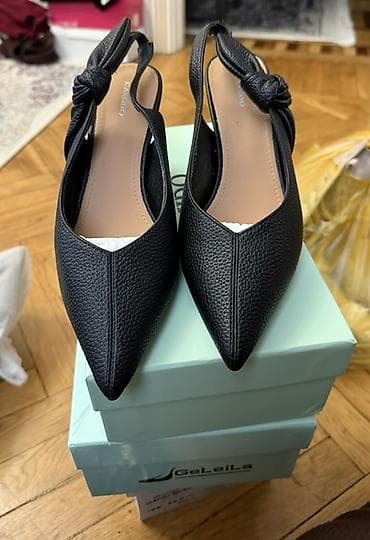 ayaqqabıları 41 per page 40: Ayaqqabi yenidir 40razmere uygundur 85_azna almisam cemi 1saatliq — 2
