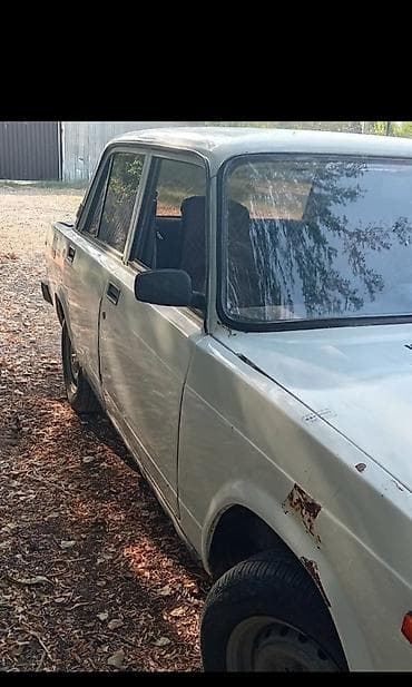 kon traktor: VAZ (LADA) 2107: 0.3 l | 1993 il 180 km Sedan — 3