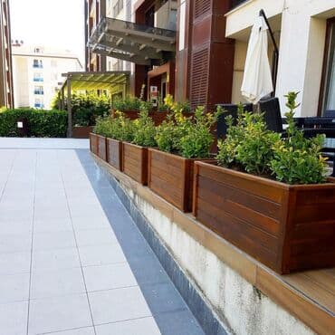 taxta dibçək: Taxta dibçək. ölçü 90x35x50 1 ədədi 95 AZN bu dibçək modelini topdan — 1