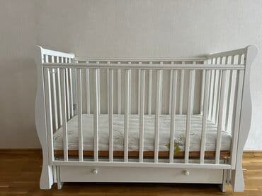 yeni doğulmuş uşaq üçün hədiyyə: Oğlan və qız üçün, İşlənmiş, Dördbucaq, Beşik, Dəst ilə, Matras ilə, Yellənmə mexanizm ilə — 1