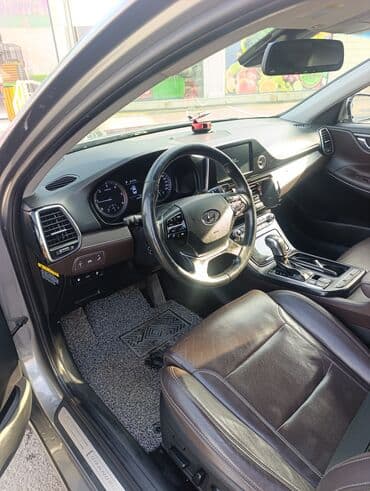 qadınlar ucun maşınlar: Hyundai Grandeur sedan - Korpus: Boz rəng, dinamik və axıcı sedan — 5