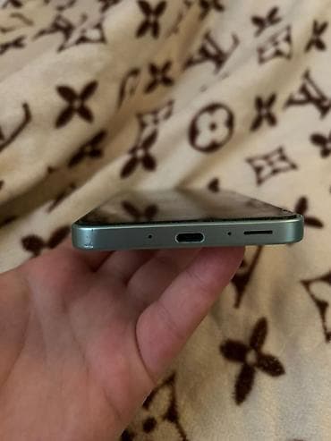 a26: Samsung Galaxy A26 5G — 7