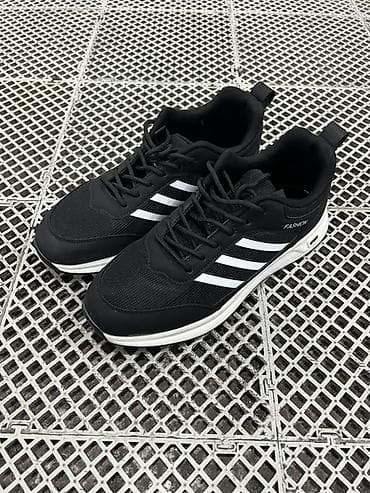 mizuno: Qara rəngdə idman ayaqqabısı - Üst hissə: nəfəs alan tor material və — 3