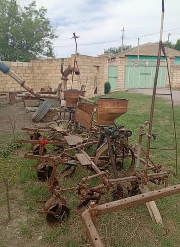 Kənd təsərrüfatı üçün çoxsıralı mexaniki səpin aparatı - Traktora