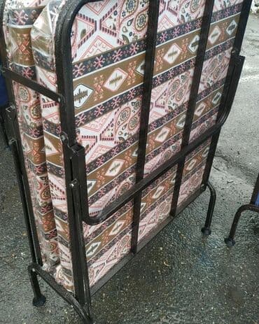 açılıb yığılan stollar: Raskladuşkalar — 1