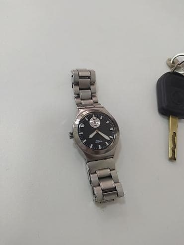 Saat kəmərləri: Dəyərindən çox aşaği satılır sebebi çox tecili pula ehtiyac olduğu — 1