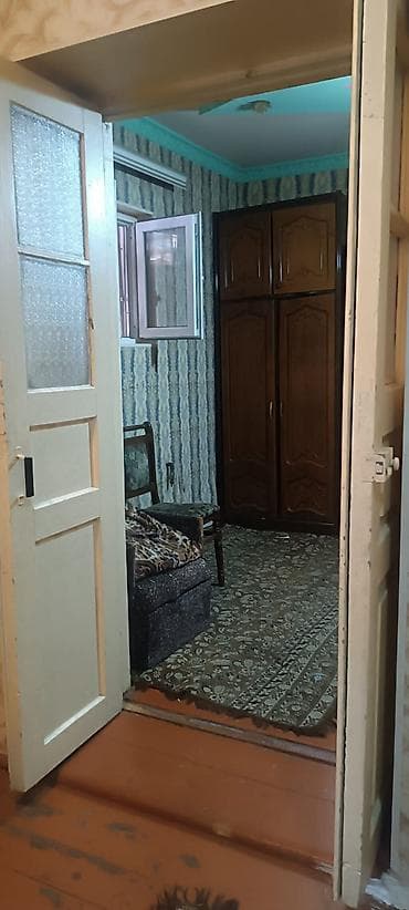 2 otaqli ev: Təcilli balaxanıda addeni kaminal ev sahibine aid ev verilir — 5