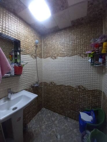 obyektlərin satışı: Bakı, 3 otaqlı, Köhnə tikili, 67 kv. m — 2