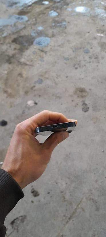 maqnit telefonlar: 128 GB, Qara, Simsiz şarj, Face ID — 5