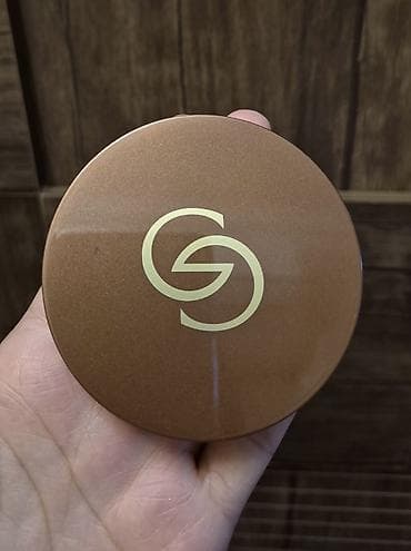 Giordani Gold Essenza kirşan-bronzer - Növ: Kompakt kirşan-bronzer - — 2