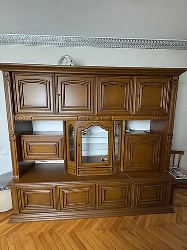 şuşə dolab: Klassik üslubda böyük salon/stena mebeli - Material: ağac əsaslı — 2