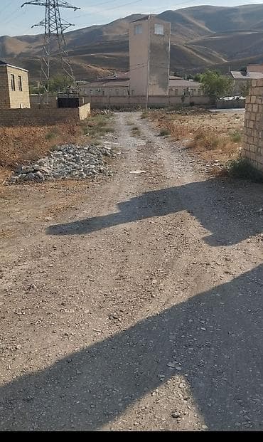 sarayda torpaq: 3 sot, Tikinti — 4