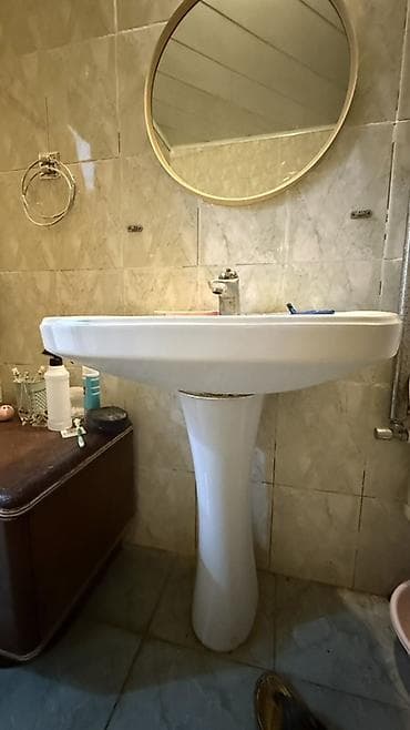 052 forma: Vanna otağı üçün ayaqlı keramika əl-üz yuma lavabosu - Material — 2