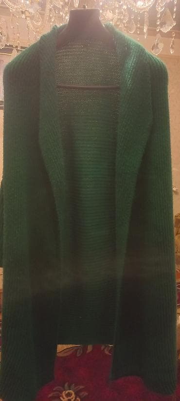 Tünd yaşıl rəngdə uzun trikotaj kardiqan. - Açıq model