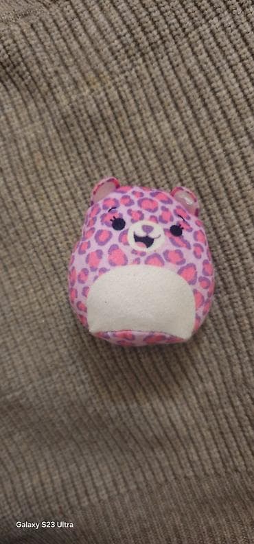 ucan teyyare oyuncaq: Mc donals oyuncaqlari satilir. her biri 2azn. 3ededdir. çatdirilma — 4