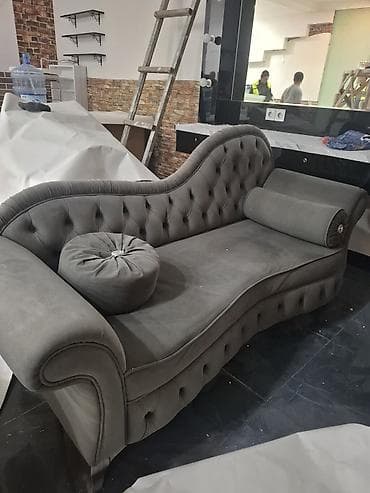 Divan, İşlənmiş, Açılmayan, Bazasız, Vеlur parça, Çatdırılma yoxdur