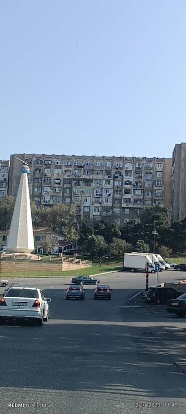 9 ci mikrorayon satilan evler: Bakı, Yeni Günəşli Massiv A, 2 otaqlı, Köhnə tikili, 65 kv. m — 9