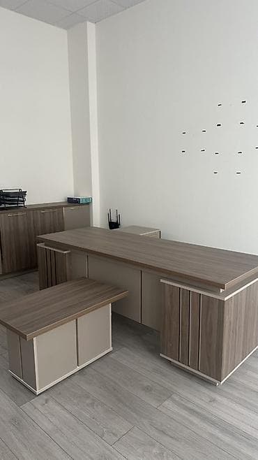 Ofis mebel dəsti təcili satılır. Yeni kimidir