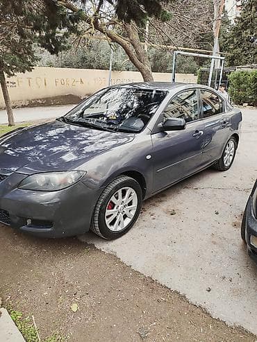 Mazda 3 sedan - Kuzov: sedan, tünd-boz rəng - Mühərrik: benzin (detal