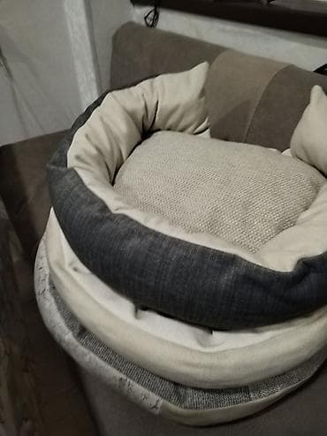 agilli yem qabi: Ev heyvanları üçün yumşaq yuva tipli yataqlar - Dairəvi forma, yüksək — 2