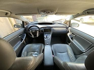 changan benni 2007: Toyota Prius – hibrid sedan - Korpus: 5 qapılı liftbek/sedan kuzov - — 9