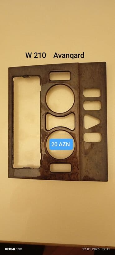 yeşqa mersedes: Mercedes Benz salon aksesuarları . Qiyməti malın üzərində qeyd olunub — 16