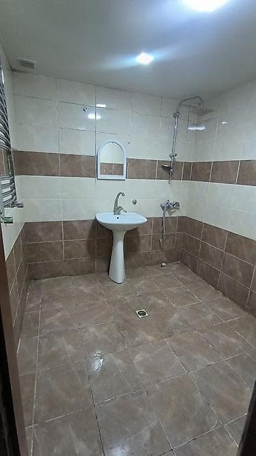 ev satiram az: Bakı, Yasamal, 2 otaqlı, Köhnə tikili, m. İnşaatçılar, 86 kv. m — 10